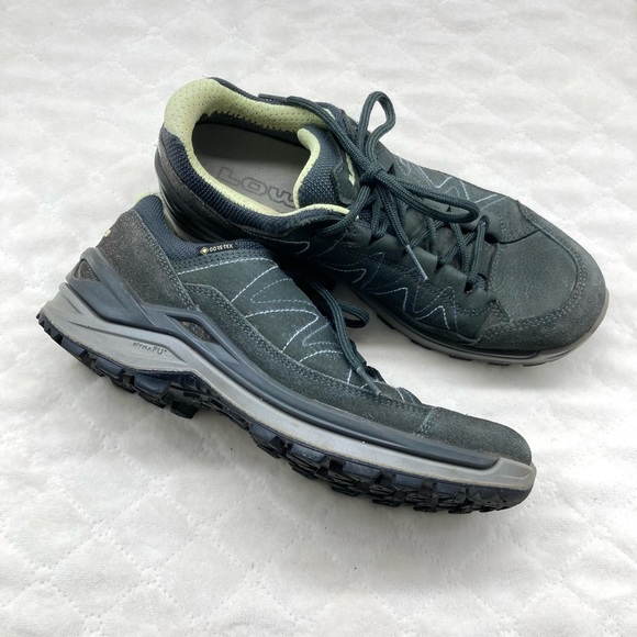 Women’s Lowa Toro Evo GTX Lo Hiking Sneakers - Picture 9 of 13